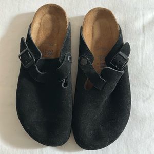 Black Boston Soft Footbed Suede Clogs - Size 36 - NWOT